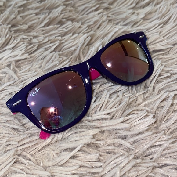 Ray-Ban Junior Kids’ Wayfarer Sunglasses - Picture 3 of 5